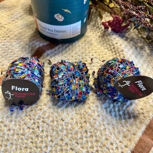 Blue rainbow Flora trendsetter flag yarn